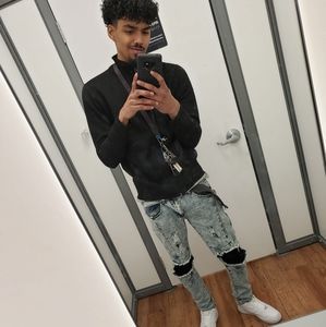 Meet your Posher, Luis